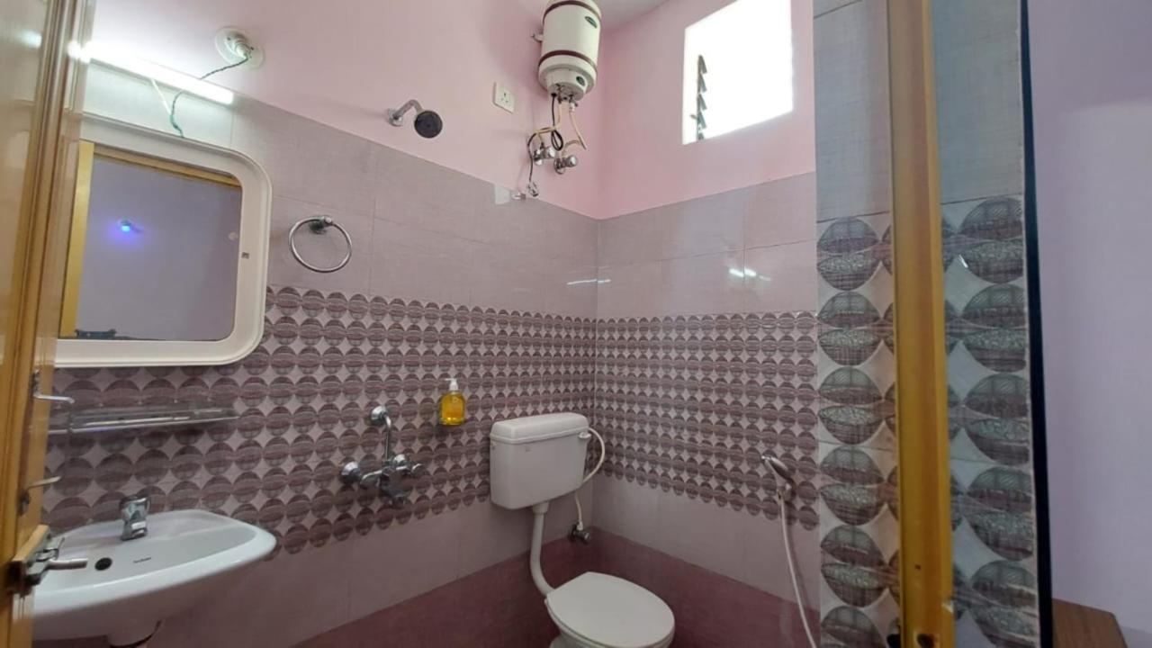 Hotel Planet9 Puri Official Экстерьер фото