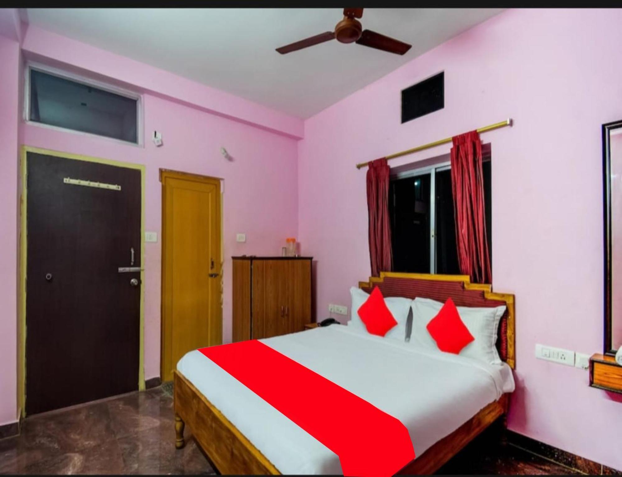 Hotel Planet9 Puri Official Экстерьер фото