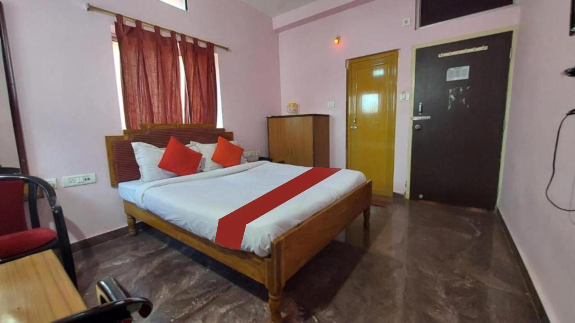 Hotel Planet9 Puri Official Экстерьер фото