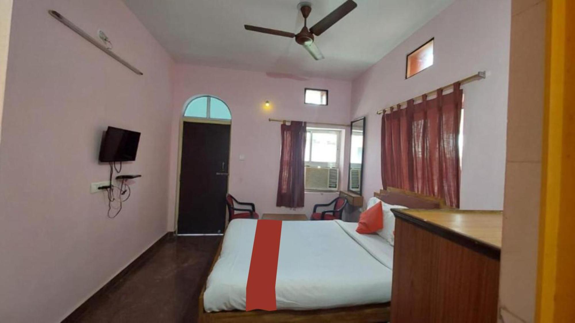 Hotel Planet9 Puri Official Экстерьер фото